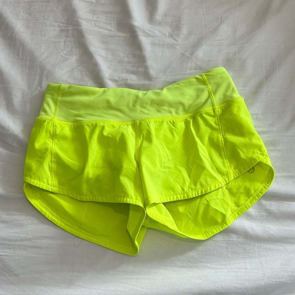 Lululemon low rise speed up shorts 2.5” highlighter yellow